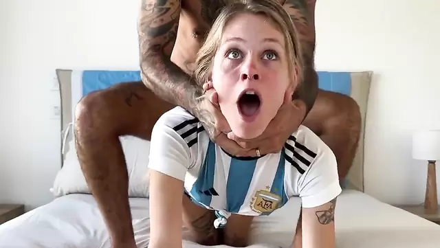 Deep-throating a Chilean at a casting call