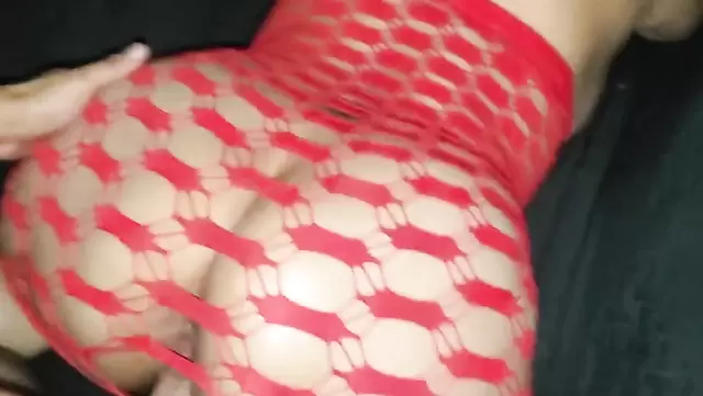 A Mexican woman in a sexy outfit fucks a client